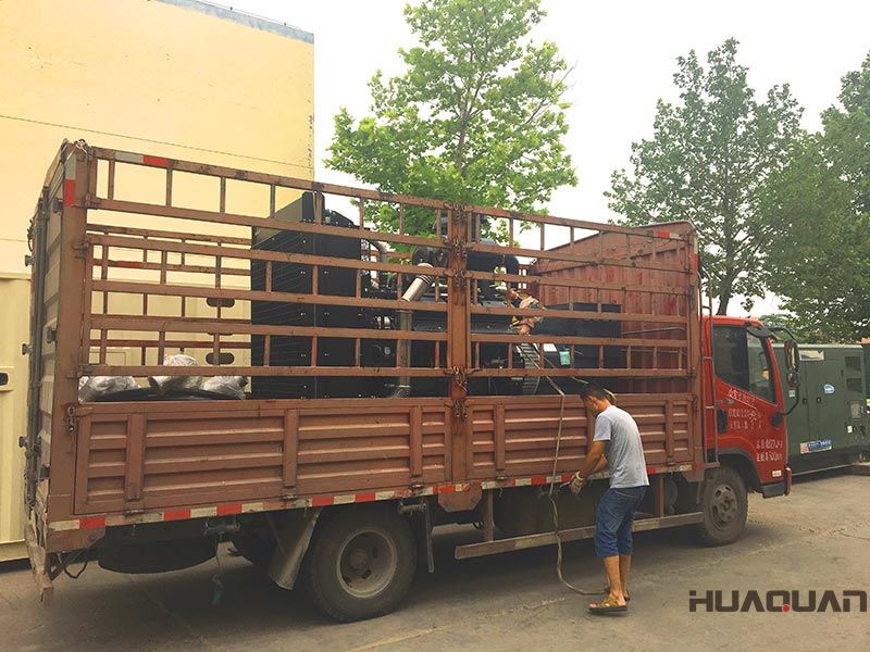 一臺(tái)HQ800GF自啟動(dòng)柴油發(fā)電機(jī)組在6.30發(fā)四川省遂寧市