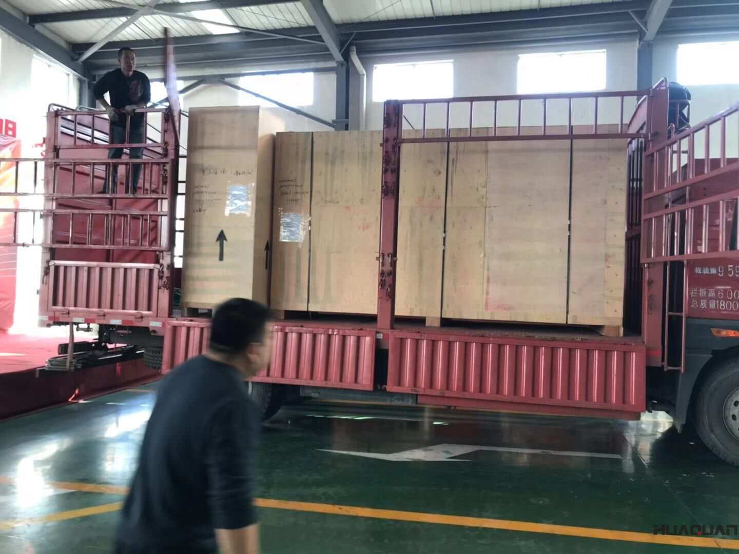 一臺40kw靜音箱柴油發(fā)電機組于10月31日從華全動力出發(fā)，現(xiàn)已順利發(fā)往山東
