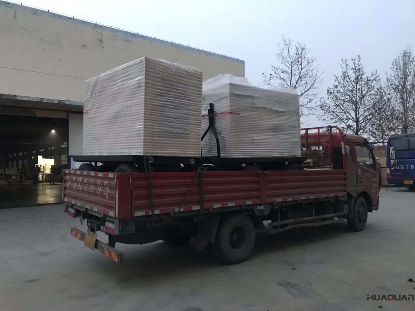 一臺30kw靜音箱柴油發(fā)電機組于11月20日從華全動力成功發(fā)往福建省