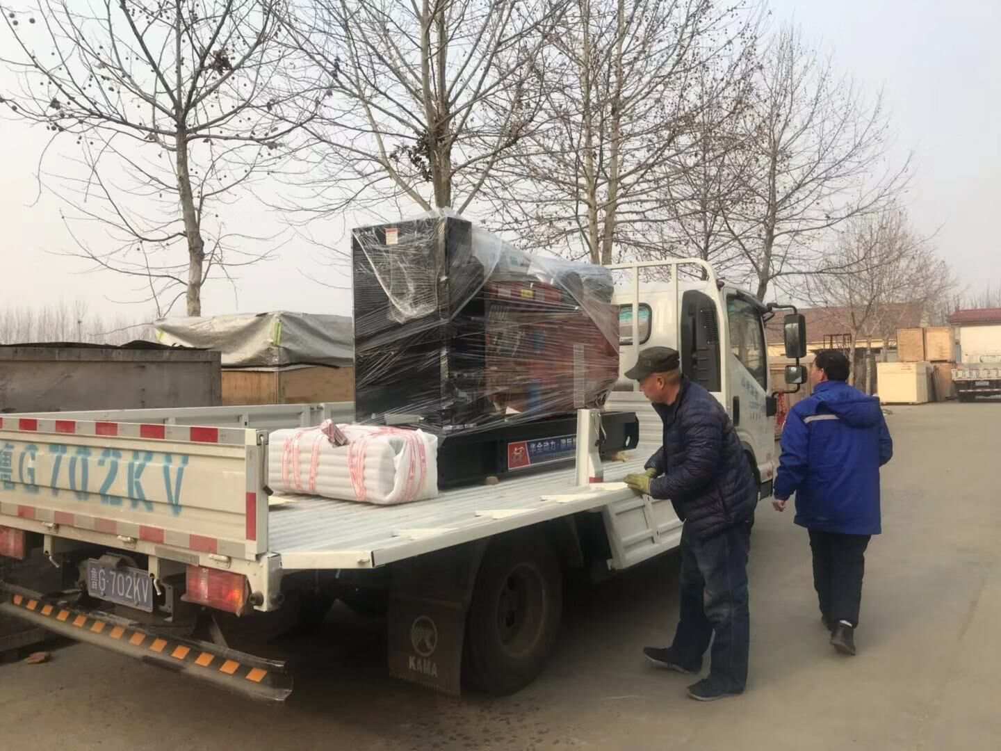 1月5日，盧先生從華全動力采購的150kw標(biāo)配柴油發(fā)電機組成功發(fā)往山東省