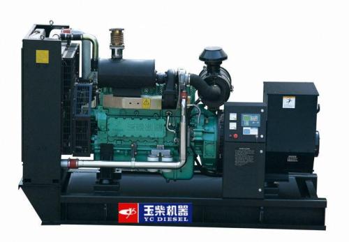 2月18日，山東省鄭先生從華全動力采購的200kw立柜四保護柴油發(fā)電機組順利發(fā)往目的地