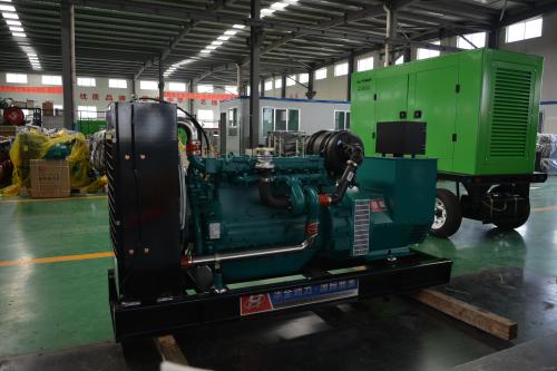 一臺(tái)120kw標(biāo)配柴油發(fā)電機(jī)組于3月19日從華全動(dòng)力發(fā)往天津市