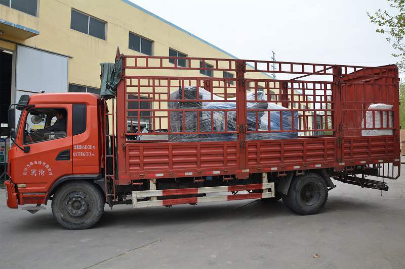 一臺250kw立柜四保護(hù)發(fā)電機(jī)組于3月26日從華全動力發(fā)往山東省